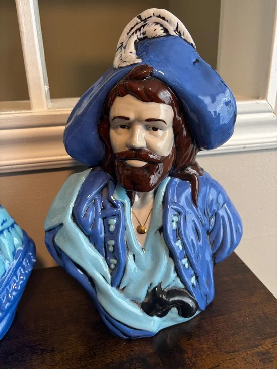 Vintage Style Ceramic Bust Set Nautical Couple Blue Hand Painted Decor - Picture 5 of 10